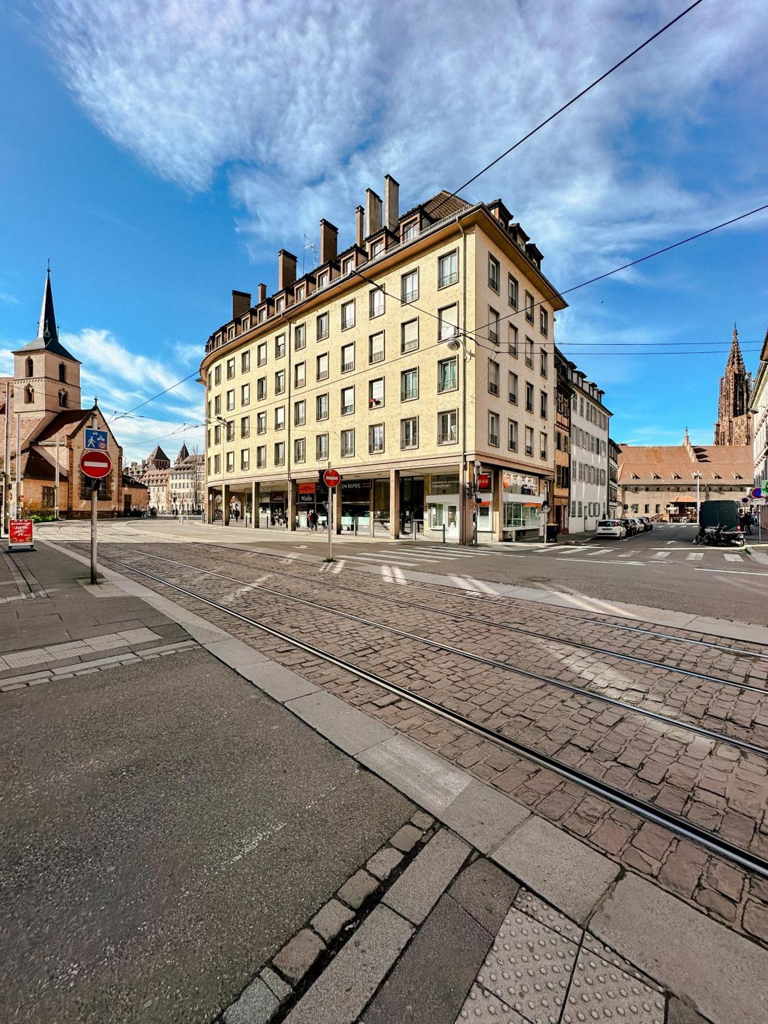 2 Pieces Cathedrale Proche Des Quais Strasbourg Apartment Exterior foto