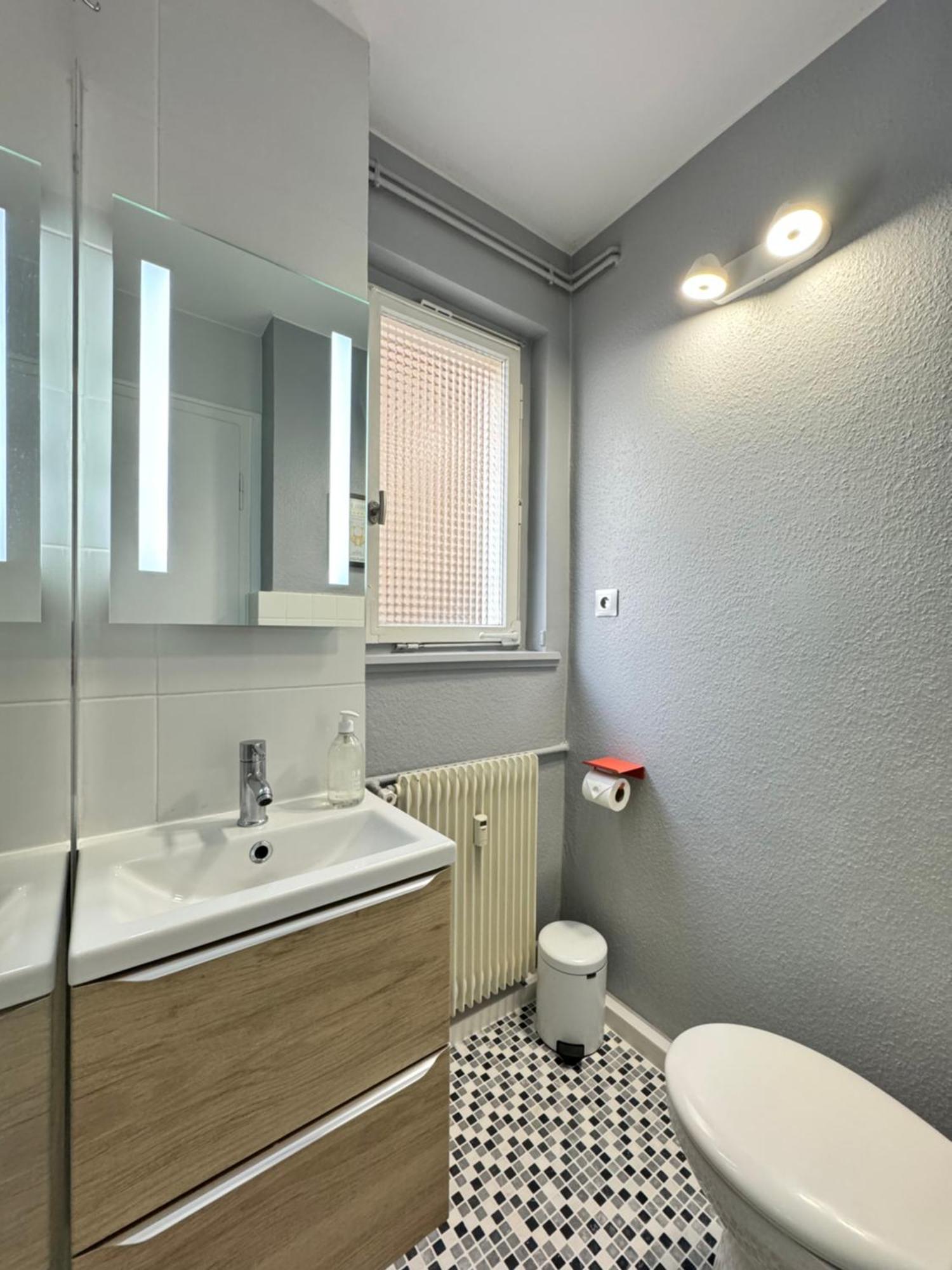 2 Pieces Cathedrale Proche Des Quais Strasbourg Apartment Exterior foto